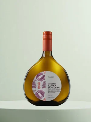 Exotisk kanderad passionsfrukt och ananas i doften med mineralmild syra